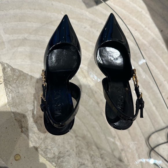 Versace Slingback Pumps Safety Pin Gold Medusa Brand New Original Box and tags - Picture 4 of 5